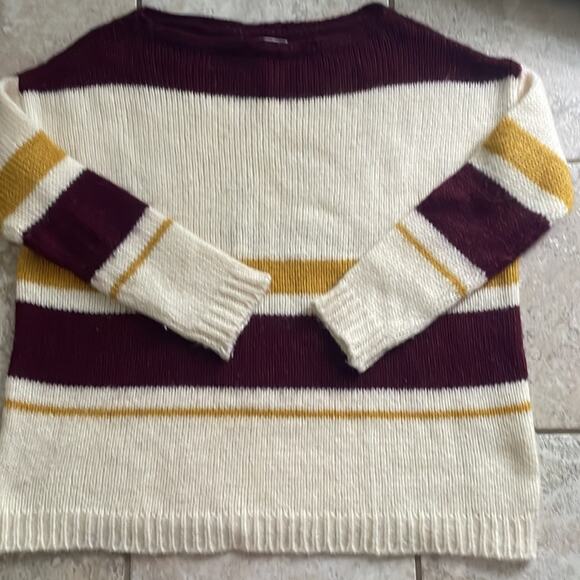 Sezane Burgundy and Cream Striped Sweater - Picture 10 of 16
